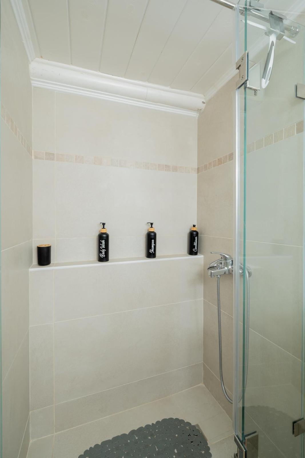 Bee Home By A&D Properties Porto Rafti Bagian luar foto